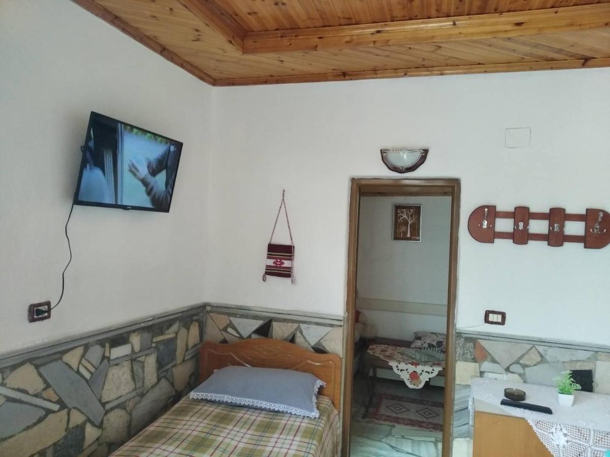Guest House Bake Gjirokaster Exterior photo